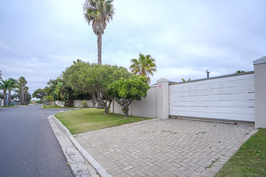 3 Bedroom Property for Sale in Parklands Western Cape